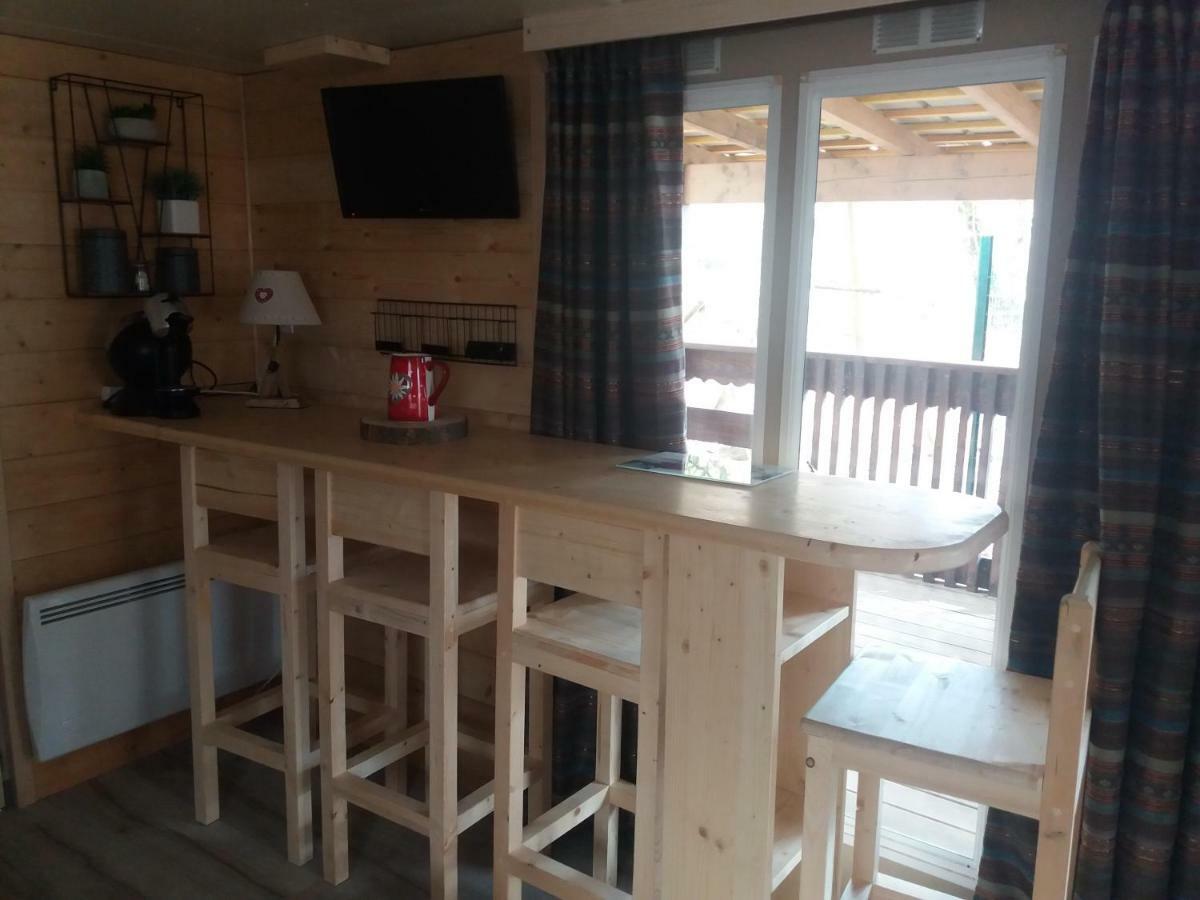 Gite Mobile Home Reamenage A Ugine Entre Albertville Et Annecy Bagian luar foto